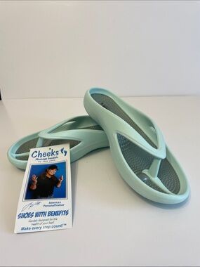 Tony Little “Cheeks” Mint Green Massage Flip Flop Sandals